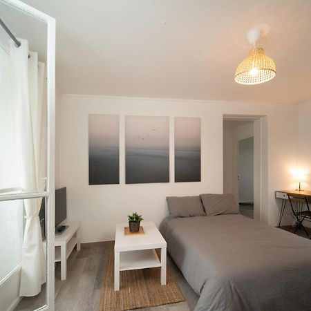 Appartement Tout Equipe Parking Balcon 2 Chambres Marseilles Exterior foto